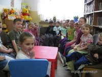 Głośne czytanie bajek