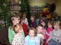 Krasnoludki w bibliotece