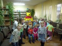Krasnoludki w bibliotece