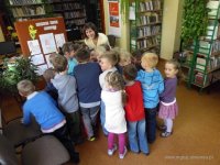 Myszka Precelka szuka przyjaciela